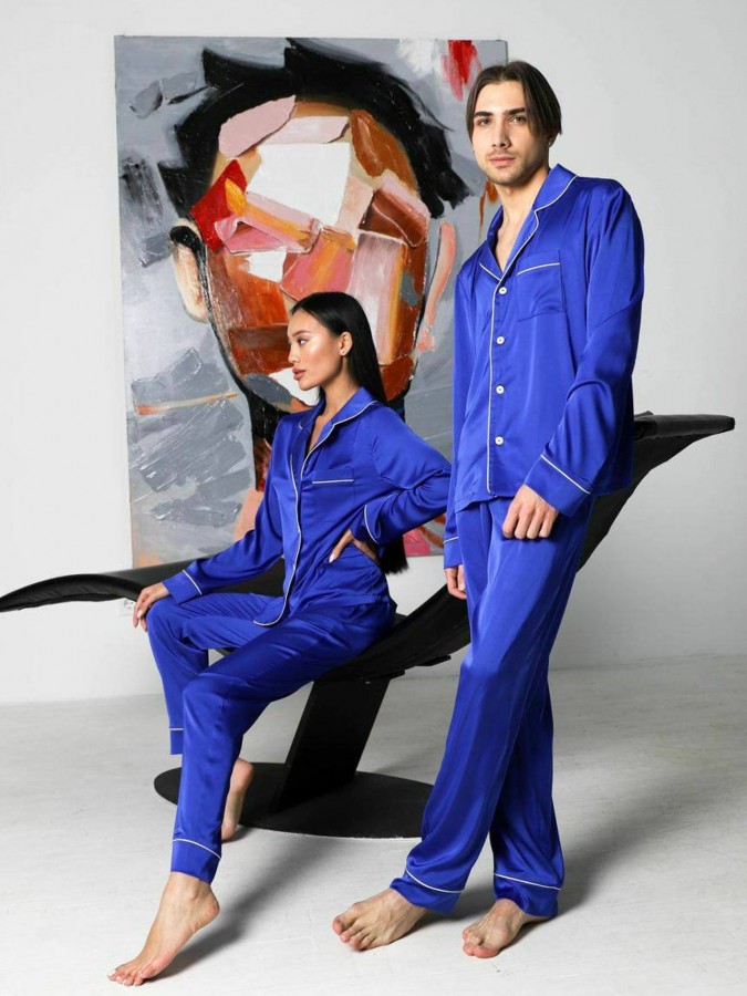 Set pijamale pentru cuplu din Satin Albastru cu vipusca alba
