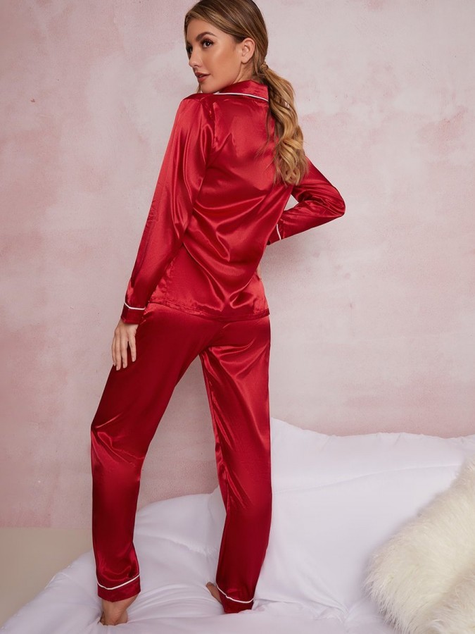 Pijama Luxury din Satin Rosie cu vipusca alba cod PJS2