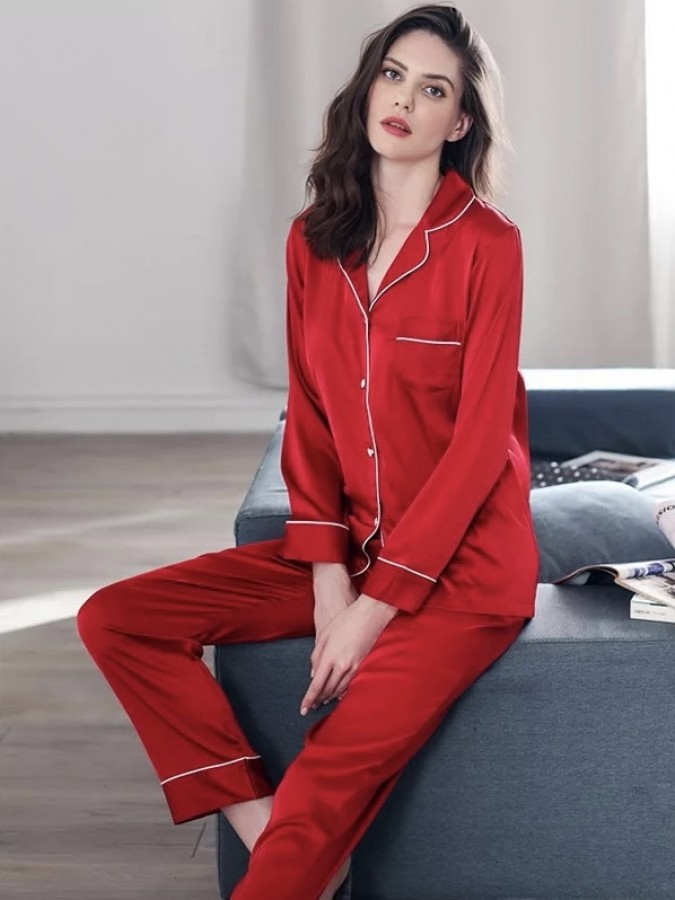 Pijama Luxury Anemona din Satin Rosu cu vipusca alba 