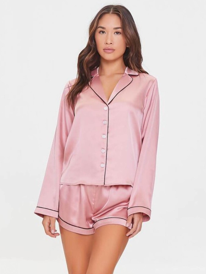 Pijama Luxury Andreea din Satin Roz prafuit cu vipusca neagra
