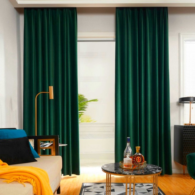 Set 2 draperii Blackout din catifea Verde Smarald, 150x220cm, cu rejansa pentru sina